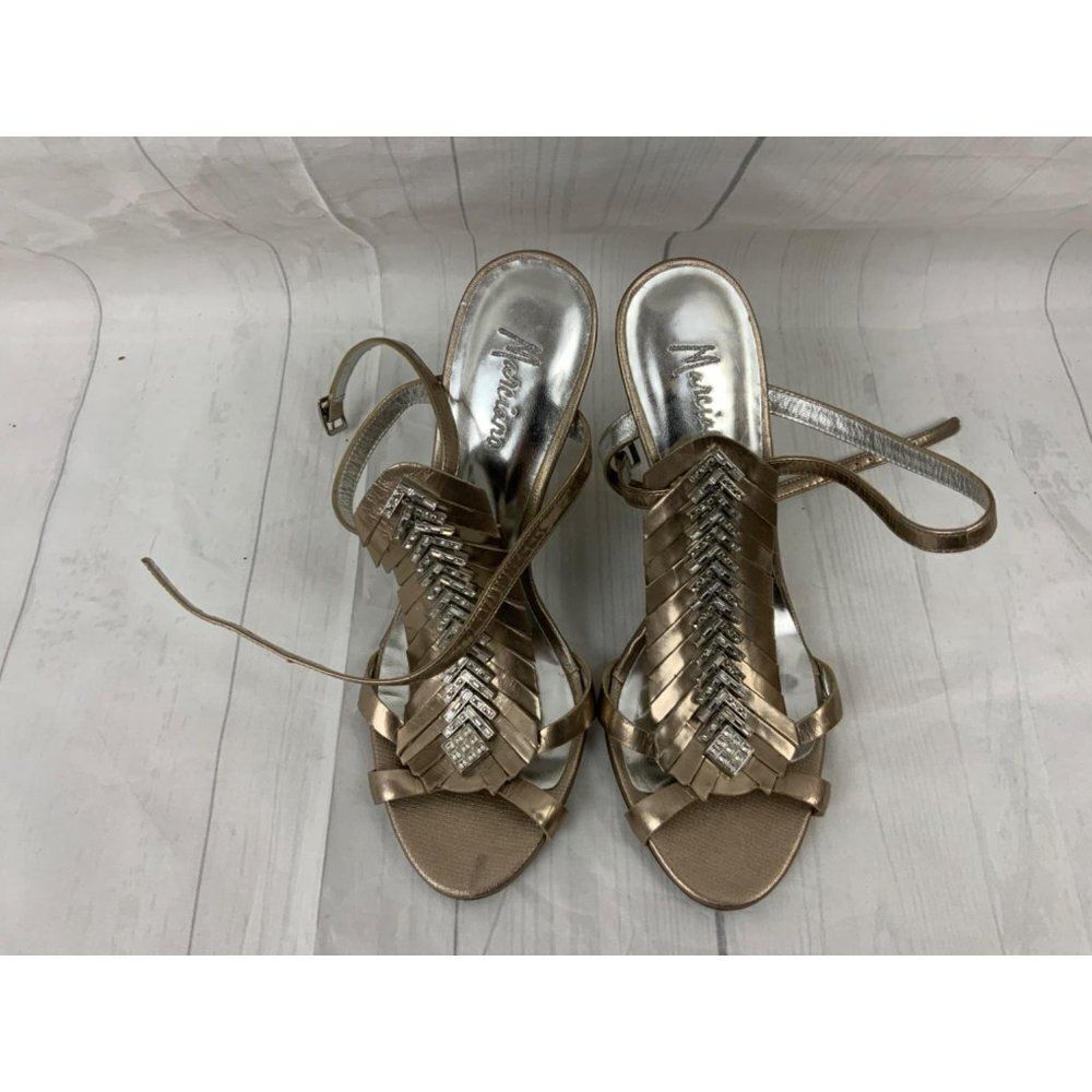 Marciano Silver Sandals. Sz 5.5 - Picture 4 of 5